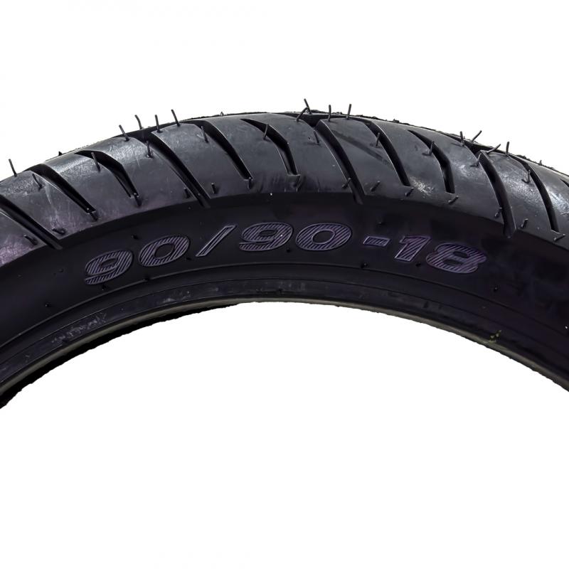 Imagen ilustrativa de NEUMATICO PARA MOTO APLICACIÓN TRASERA MIKI035-90.90R18 PARA CAMARA