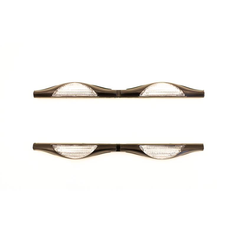 Imagen ilustrativa de JUEGO DE PROTECTOR DE PUERTA BLANCO (2 PIEZAS)