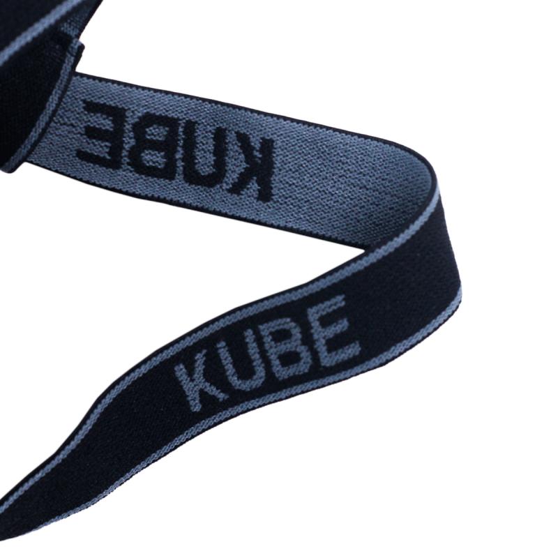 Imagen ilustrativa de LINTERNA CON SOSTEN UNIVERSAL INCLUYE PILAS AAA