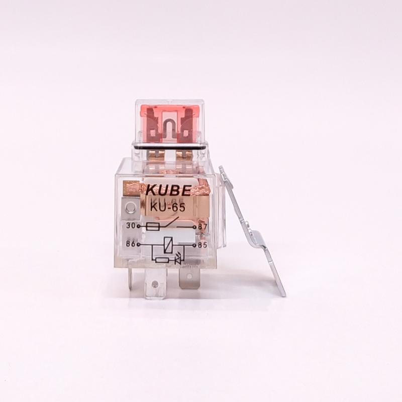 Imagen ilustrativa de UNIVERSAL 4T 12V 50 AMPER CON LED INDICADOR Y FUSIBLE