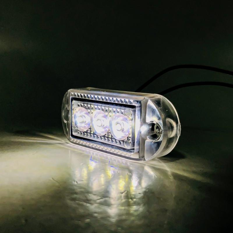 Imagen ilustrativa de SENALIZACION LATERAL 7 CM X 3 CM COLOR BLANCO 12V / 24V FUNCION FIJA WHITE 12-24V