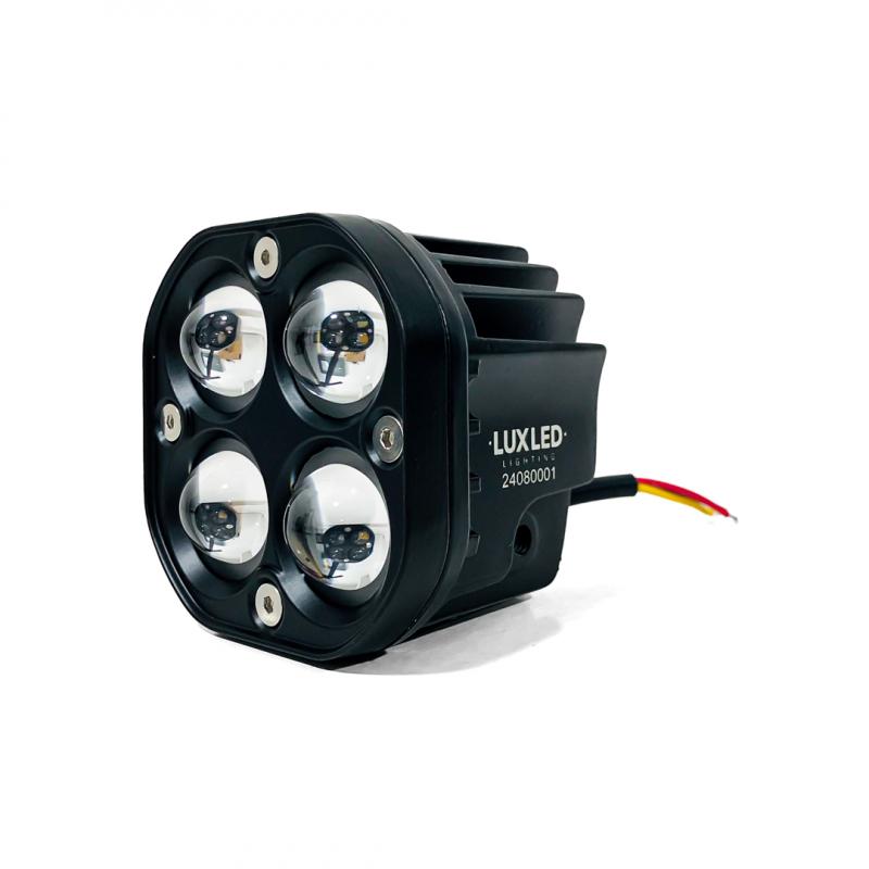 Imagen ilustrativa de JUEGO DE FARO CUADRADO CON FUNCION ALTA Y BAJA, COLOR BLANCO Y AMBAR 12V / 24V MEDIDAS 7,5 CM * 7 CM * 6,8 CM