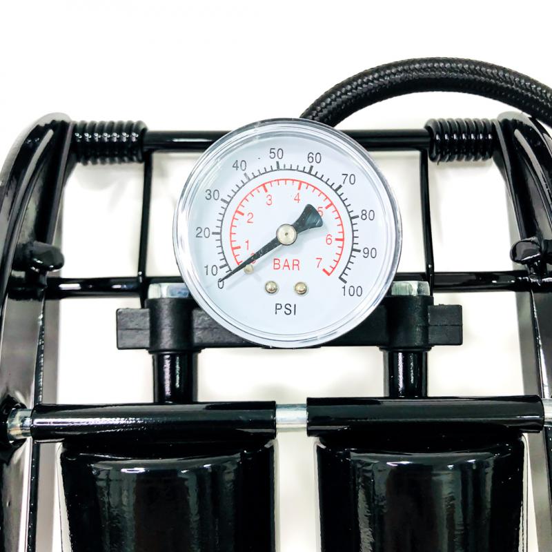 Imagen ilustrativa de COMPRESOR / INFLADOR METALICO DE PIE DOBLE BOMBA 55 CM X 12 CM COLOR NEGRO