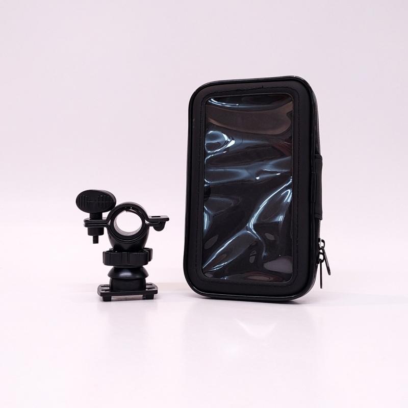 Imagen ilustrativa de SOPORTE DE CELULAR PARA BICICLETAS Y MOTOS SCOOTER CON CIERRE Y SCREEN PROTECTOR, ENGANCHE A MANUBRIO Y ROTACION 360 GRADOS 5.3 PULGADAS COLOR NEGRO