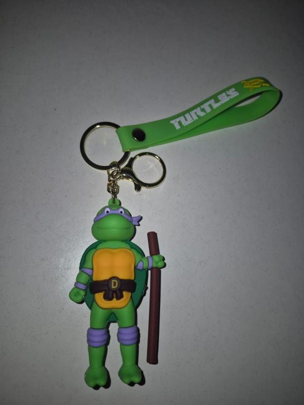 Imagen ilustrativa de LLAVERO TORTUGA NINJA VIOLETA